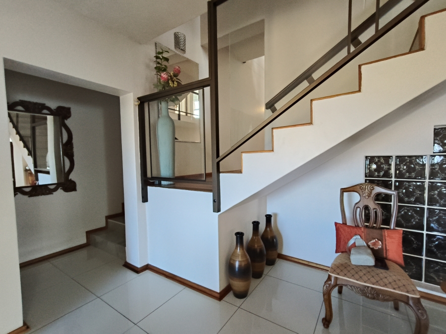 4 Bedroom Property for Sale in Wavecrest Eastern Cape